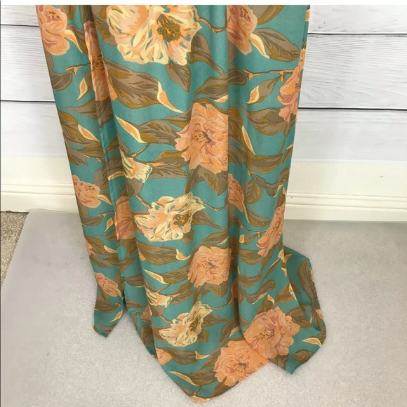 Breezy Sexy Show Me Your MuMu Green Floral Sz M - Picture 2 of 8